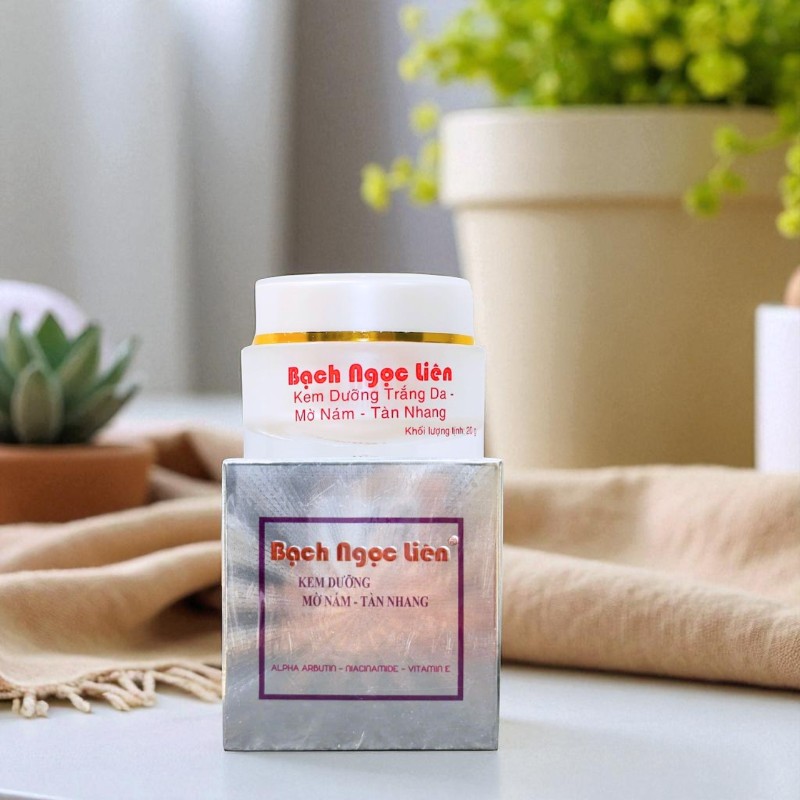 Kem Face Bạch Ngọc Liên 20g Dưỡng Trắng Da Mờ Nám Kem Face Bạch Ngọc Liên 20g Dưỡng Trắng Da Mờ Nám