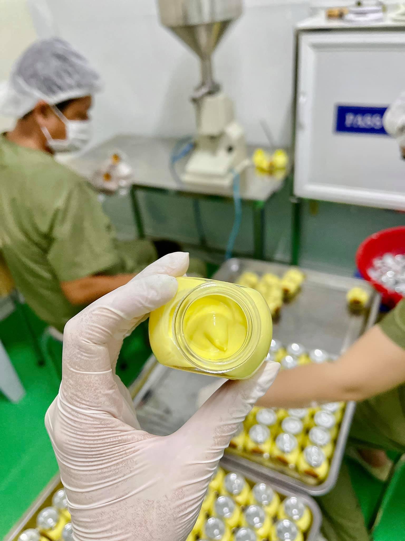 18611-z4123242362376-833e35620d24b84b9e9ee0df954c1528-2.jpg Mặt Nạ Tinh Nghệ Mật Ong N Store By Thanh Nhi - 8938512905051