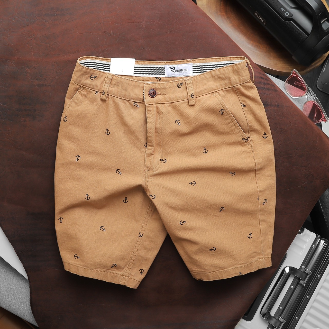 Quần Short Kaki Nam Cao Cấp In Logo Mũi Neo Quần Short Kaki Nam Cao Cấp In Logo Mũi Neo