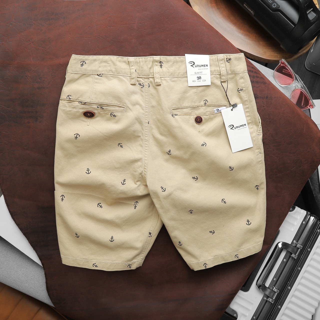 Quần Short Kaki Nam Cao Cấp In Logo Mũi Neo Quần Short Kaki Nam Cao Cấp In Logo Mũi Neo