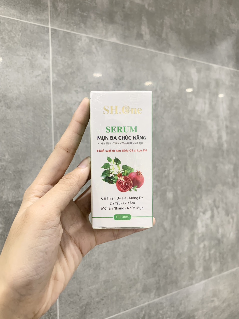 19888-z4432157244112-260c2e909c32bb74e4ad3ede373aa074-1-2.jpg Serum Mụn Đa Chức Năng SH One Chiết Xuất Từ Rau Diếp Cá & Lựu Đỏ - SERUMSHONE