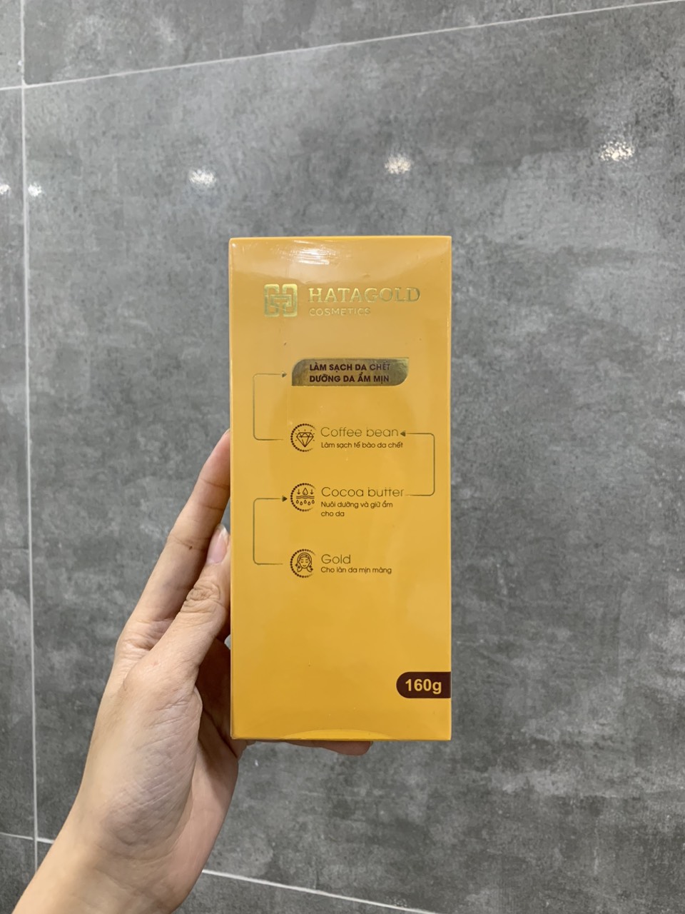 19907-z4434903945016-03134b6e993b2e6aa9519768a81b5516-2.jpg Kem Tẩy Da Chết Cafe Bơ Cacao Hatagold Cosmetics - 8936214120062