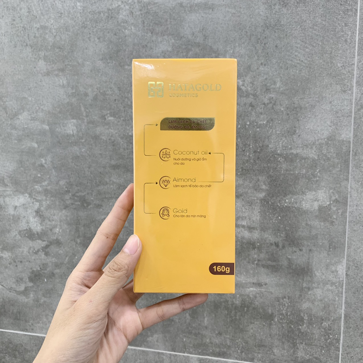 19909-z4436988220641-4c84f3e62373fbc1cd01d6f3a7d895d5-1-2.jpg Kem Tẩy Da Chết Dừa Hạnh Nhân Hatagold Cosmetics - 8936214120079