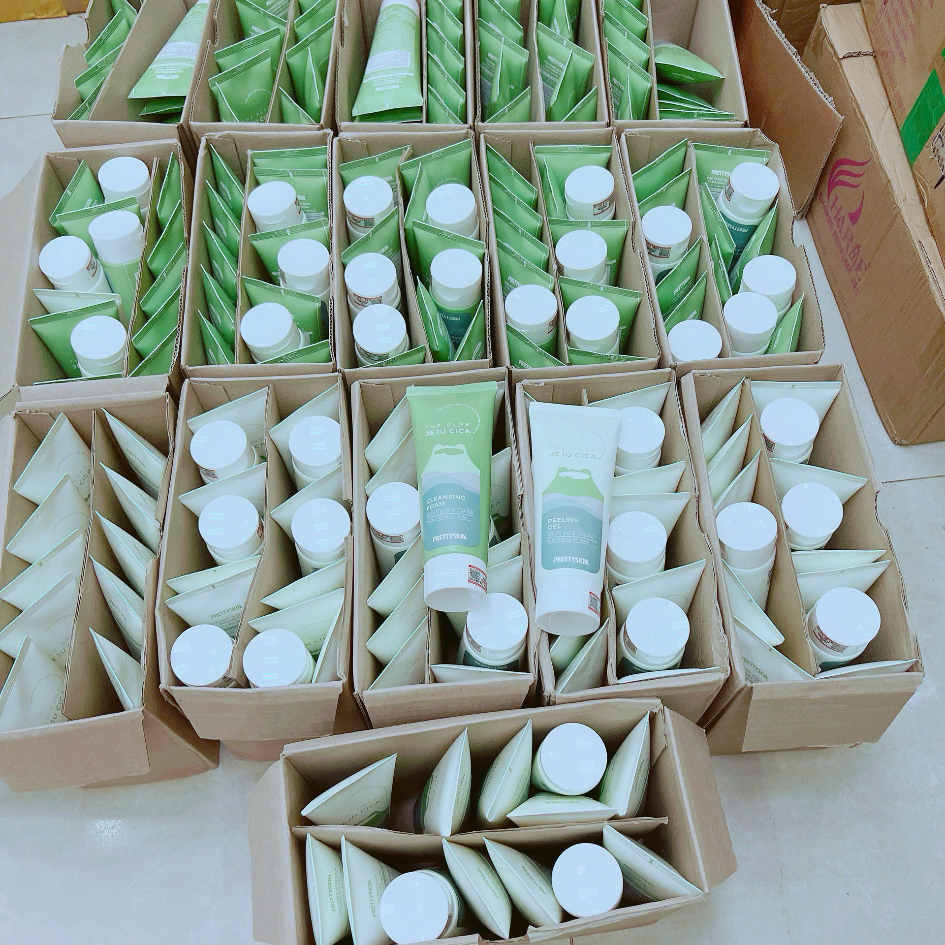 20056_z7210374662233-26a646c4beca32baf62ab29eeff0e7d6_20251110222817-1.png Sữa Rửa Mặt Rau Má PrettySkin - 8809733213242