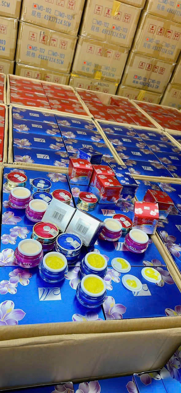 Kem Meiduzi Xanh Ban Đêm Tem Vuông Kem Meiduzi Xanh Ban Đêm Tem Vuông