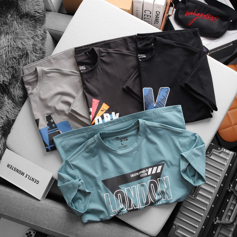 Áo Thun Nam Cổ Tròn Rurumen Màu Xanh In Chữ LONDON Big Size Áo Thun Nam Cổ Tròn Rurumen Màu Xanh In Chữ LONDON Big Size