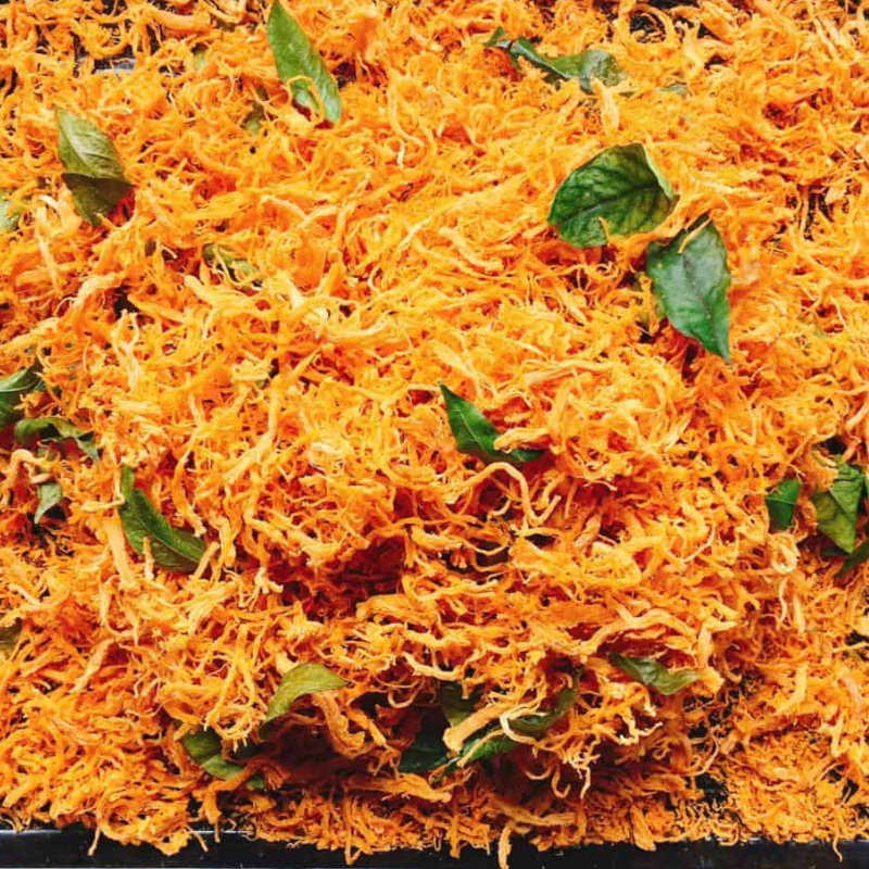 22741_hinh-do-an-tet-2026_20251112154433-3.png Khô Mix 3 Vị Tẩm Vị Heo, Mực Sợi Hấp Dẫn, Khô Gà Lá Chanh Hộp Ngôi Sao Lớn 450g - Hộp Quà Tết 2026 - KM3V450