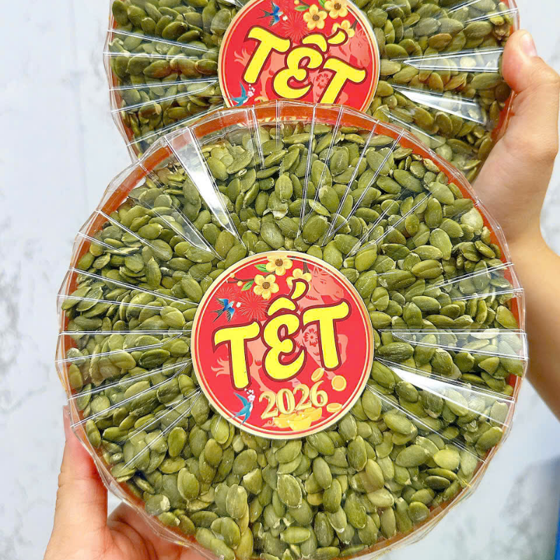 23084_33_20251031113459-5.png Hộp Quà Tết Hạt Bí Xanh Sấy Mộc Thơm Ngon 500g - Hộp Sun Khía Hộp Quà Tết 2026 - HBXHK