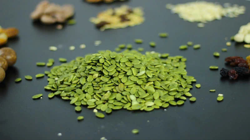 23084_z6025422107377-dd50cde6515e66189ab5834573567fc2_20241112172732-5.jpg Hộp Quà Tết Hạt Bí Xanh Sấy Mộc Thơm Ngon 500g - Hộp Sun Khía Hộp Quà Tết 2026 - HBXHK