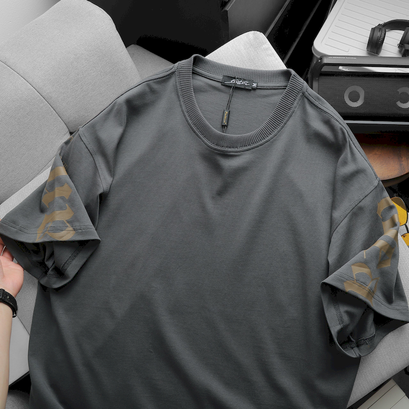 23308-z4991676762791-78575133253049b9f7b097c0d0b559a1-1.png Áo Thun Nam Cổ Tròn Ovesize In Chữ IDEA Bên Tay Big Size 110kg - AB499