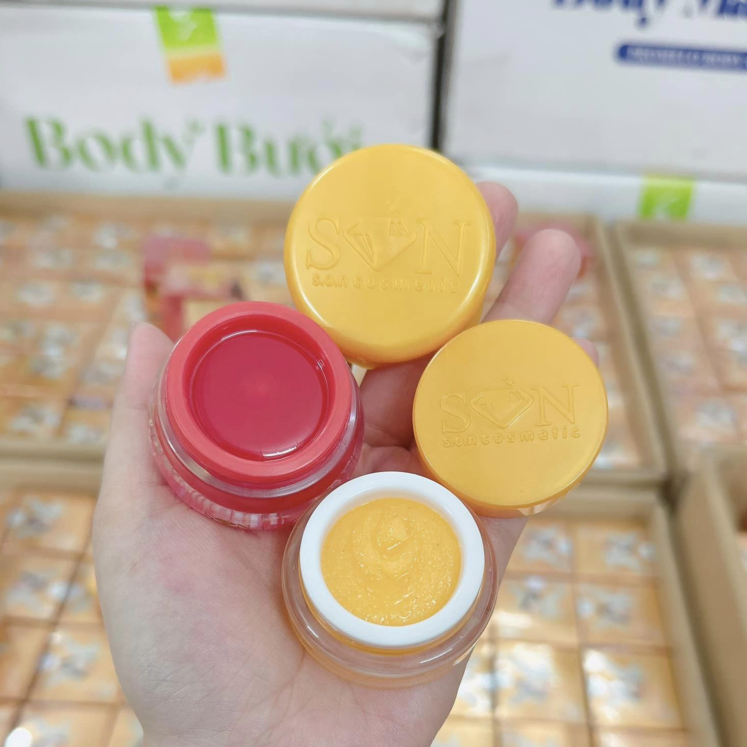 23326-412710860-2513573585478878-6342440639928121383-n-2.jpg Combo Son Dưỡng Sáp Ong Kích Hồng Môi Dưỡng Môi Lipstick SON Cosmetic - SONLIPSTICK