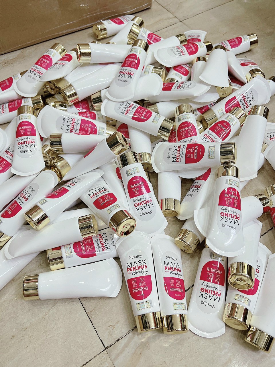 23932_z5334785356100-ec83737be83c7e5b74dc1305d812a071_20240410101729-2.jpg Kem Face Peel Lạnh Nicolas Mask Peeling 100g - PEELNICOLAS01