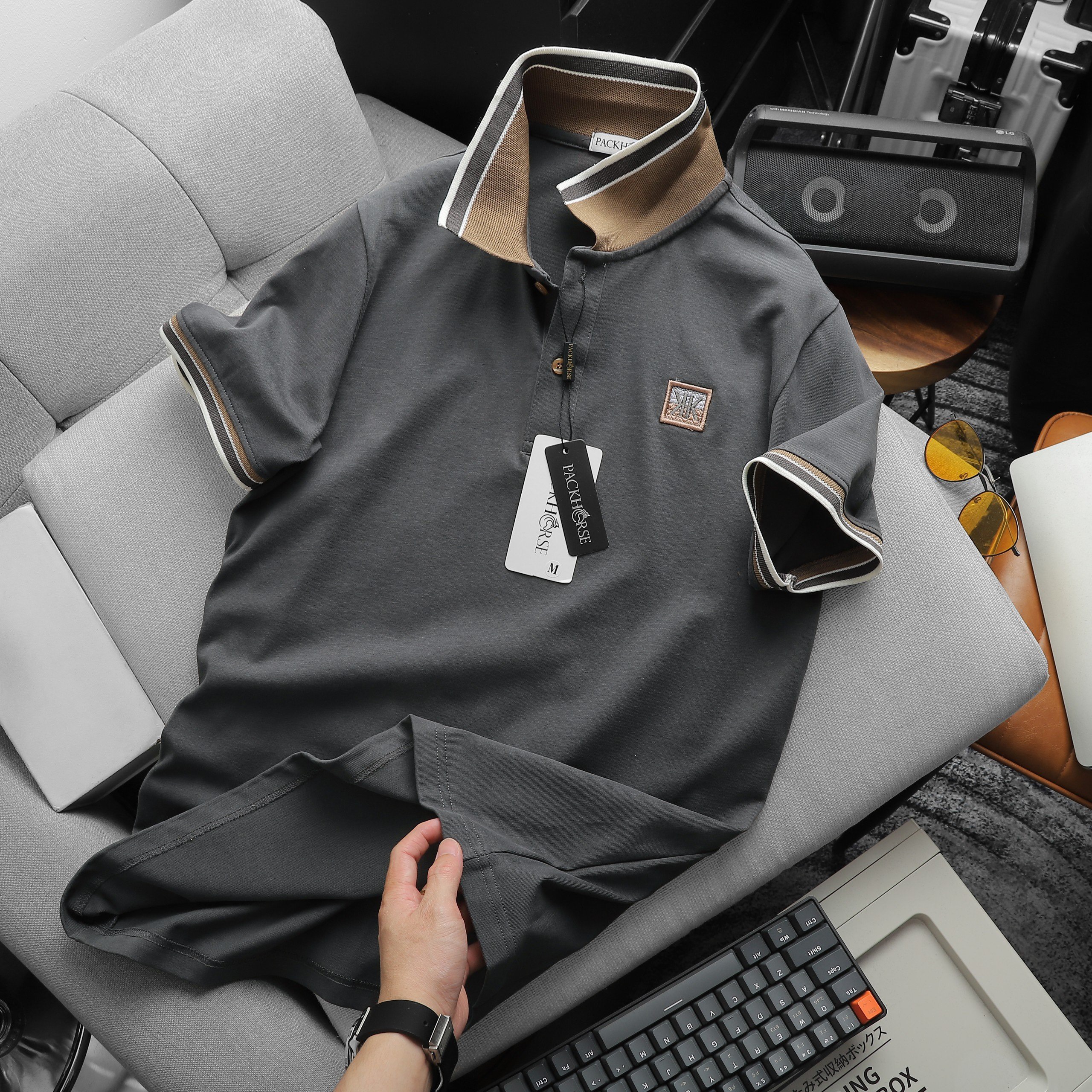 24098_z5371346446685-8a3cab79816defa2d503be0c0746894e_20240422045658-3.jpg Áo Thun Nam Cổ Bẻ Pack Horse Thêu Nổi Logo Chữ KK (Có size 3x) - CS225