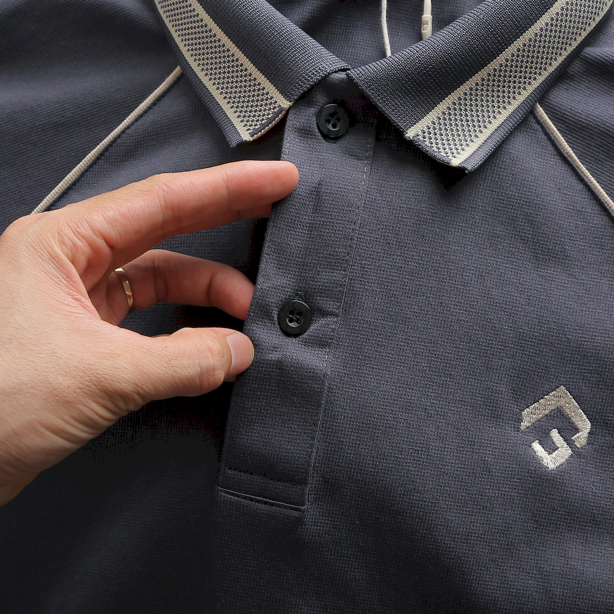 Kho sỉ áo Thun Nam Cổ Bẻ Thêu Nổi Logo Rubik (Có size 3x)