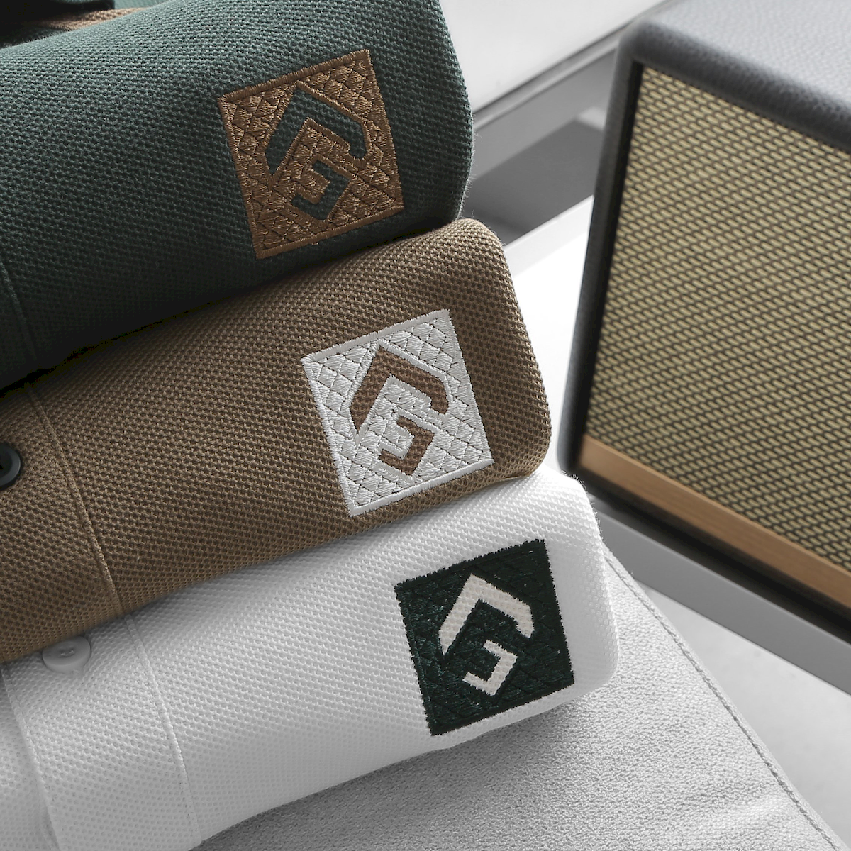 Shop sỉ áo Thun Nam Cổ Bẻ Thêu Nổi Logo Lục Giác (Có size 3x)