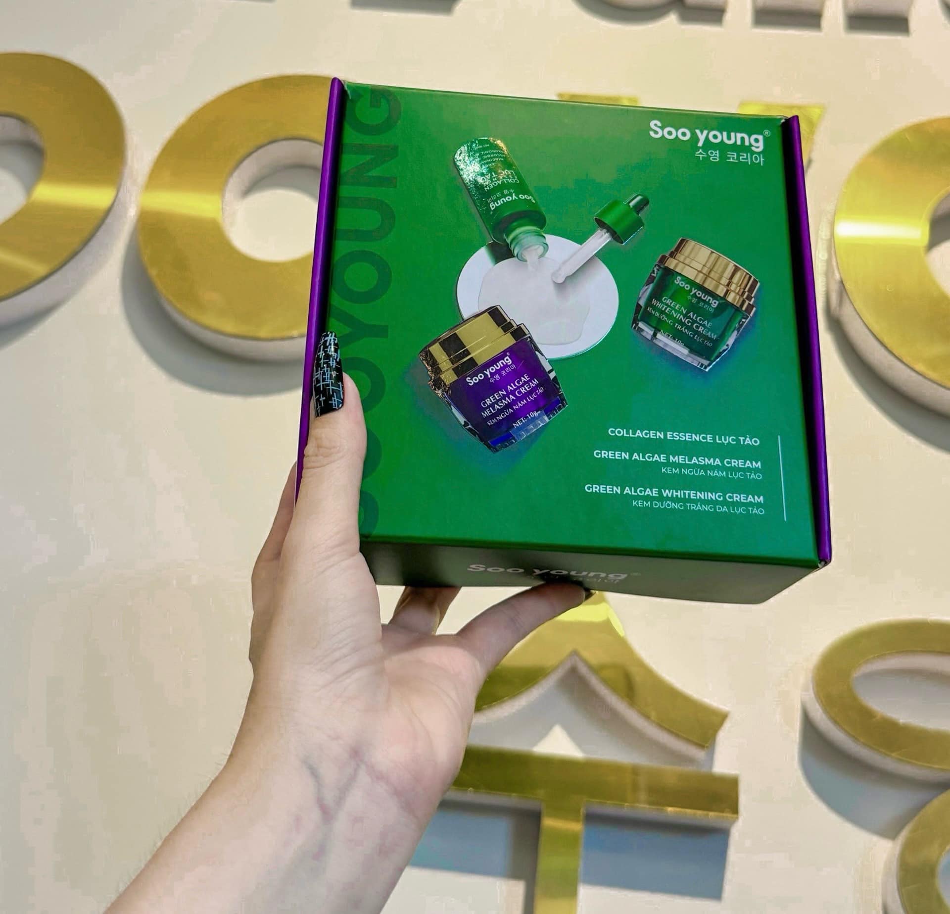 24930_454394277-1693662998091182-2796670763065638614-n_20240821171834-1.jpg Combo Kem Face Ngày Đêm Lục Tảo Soo Young Mini - CBFACESYMINI01