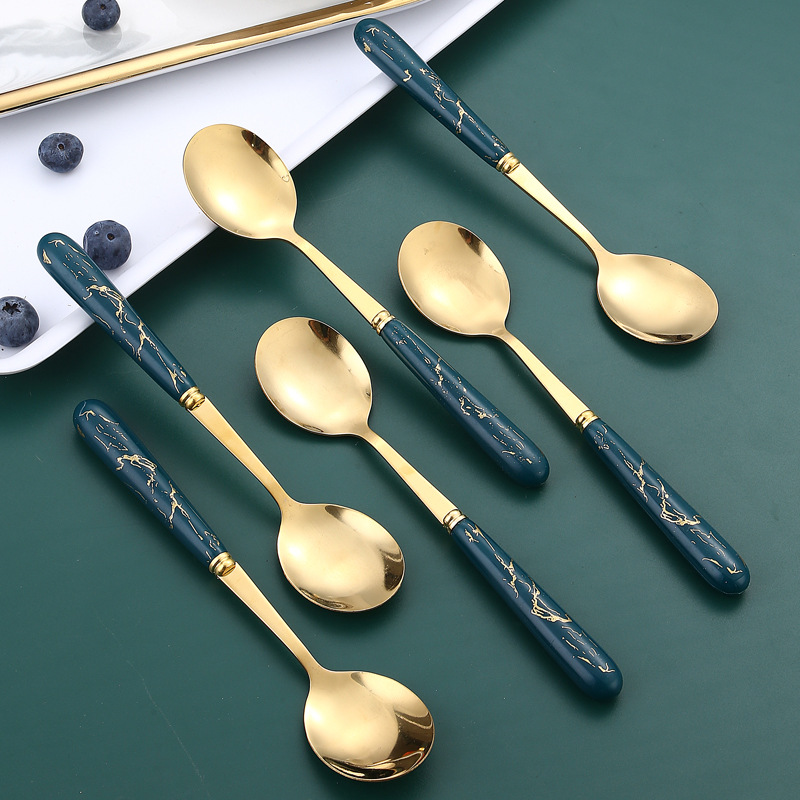 25039_o1cn01k9xt2r1ueny7iwhwr-2214105236006-0-cib_20240910122759-3.jpg Bộ 6 Muỗng Inox 304 Vân Đá Tráng Vàng Kèm Hộp 16x18cm - MIN03401