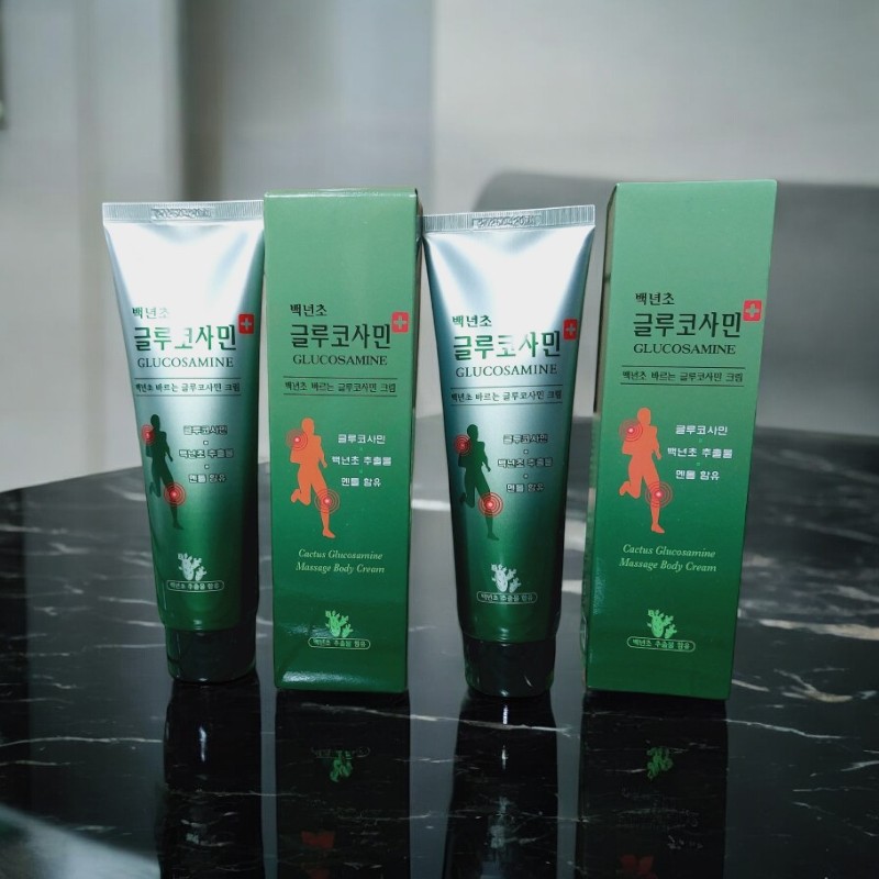 Combo 2 Chai Dầu Lạnh Xoa Bóp Glucosamine Hàn Quốc Tuýp 150ml Combo 2 Chai Dầu Lạnh Xoa Bóp Glucosamine Hàn Quốc Tuýp 150ml