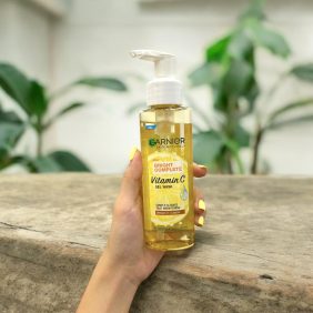 Gel Rửa Mặt Garnier Sạch Dịu Nhẹ Bright Complete Vitamin C Gel Wash 120ml