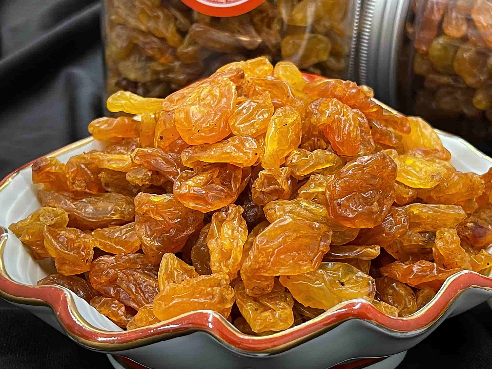 25762_nho-kho-phan-rang-500-gram-1636707373-15fc9a_20241114150414-3.jpg Hộp Nho Vàng Bát Giác 250G Hộp Quà Tết 2026 - NVSHBG250