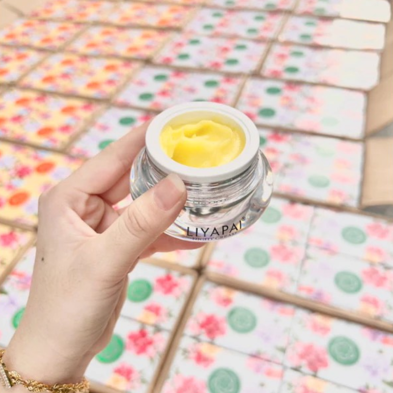 25788_kem-face-liyapai-phu-photoroom-4_20241119112627-1.png Combo Kem Face Liyapai Dưỡng Da Ban Ngày & Ban Đêm Dành Cho Da Lão Hóa 20g - CKFLND
