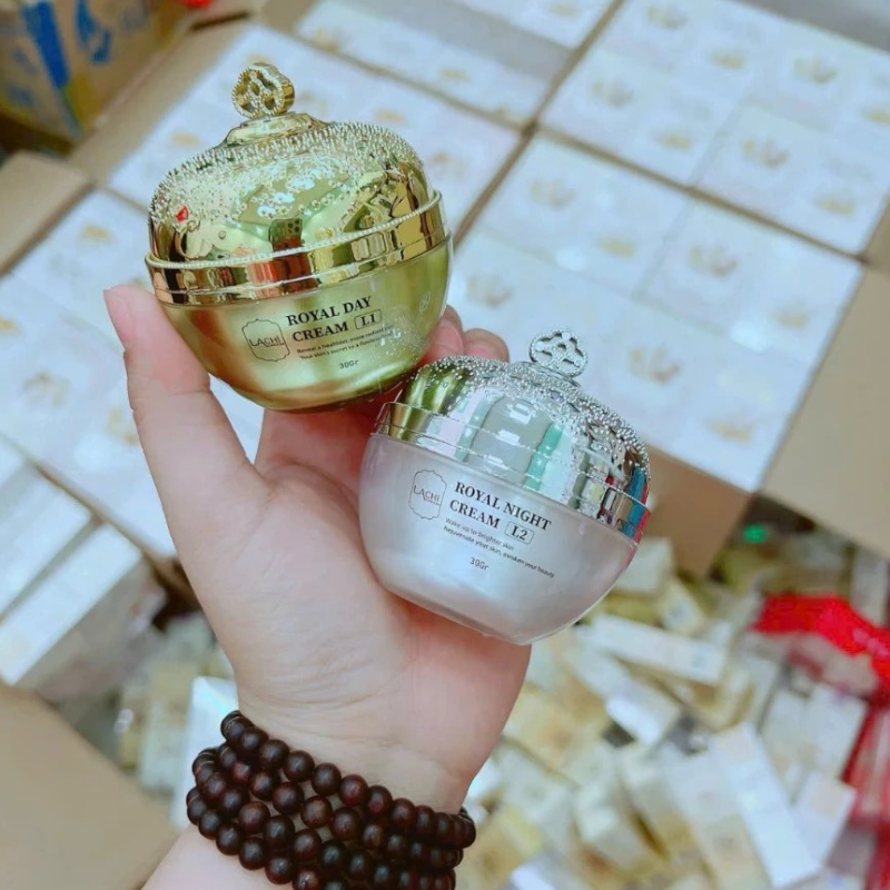 Combo Cao Nám Hoàng Gia Lachi (Serum + Kem Face Ban Ngày + Kem Face Ban Đêm) Giúp Mờ Nám Trắng Da