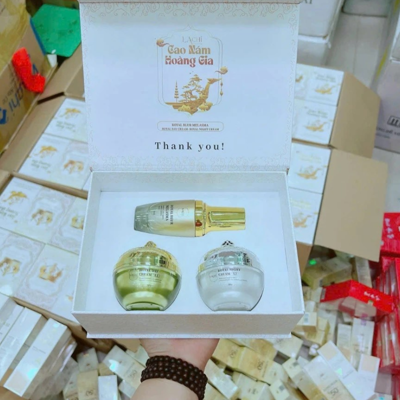 Combo Cao Nám Hoàng Gia Lachi (Serum + Kem Face Ban Ngày + Kem Face Ban Đêm) Giúp Mờ Nám Trắng Da