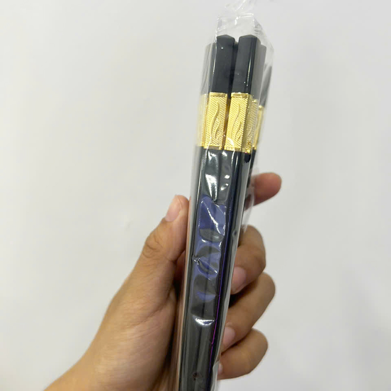 25912_z6174676956931-043dae1815765a6d34aadd6d91460bab_20241228172615-2.jpg Bộ 10 Đôi Đũa Mạ Vàng Chống Trượt 24cm - DHKMV02