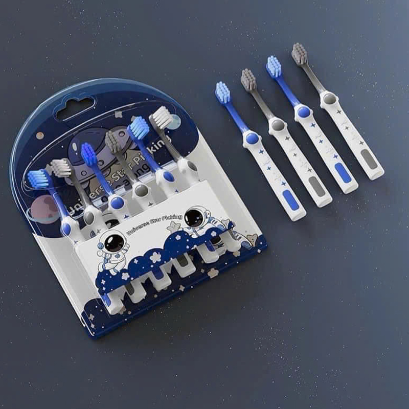 Giá sỉ set 6 Bàn Chải Đánh Răng Cho Bé Phi Hành Gia Giá sỉ set 6 Bàn Chải Đánh Răng Cho Bé Phi Hành Gia