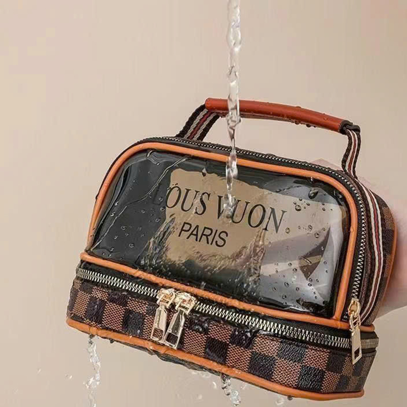 25960_z6219608693893-277c4cb0ed413d184a08a5f7c8fc3df1_20250116150741-2.jpg Túi Đựng Mỹ Phẩm Du Lịch 2 Ngăn Sang Trọng Chống Thấm 15x11x19cm - TDMP2N