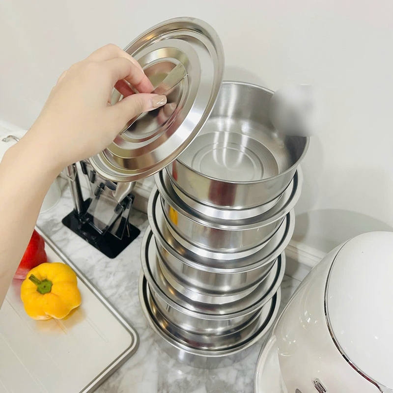 Bộ 5 Thố Inox Có Nắp Đựng Thực Phẩm Cao Cấp Bộ 5 Thố Inox Có Nắp Đựng Thực Phẩm Cao Cấp