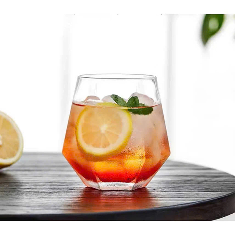 25988_z6230764381877-9736ba421502d8fc2c404e2ba6f9367b_20250118094836-2.jpg Bộ 6 Cốc Thủy Tinh Đế Lục Giác Sang Trong - Ly Thủy Tinh 330ml 6.7x9.2cm - LTTDLG02