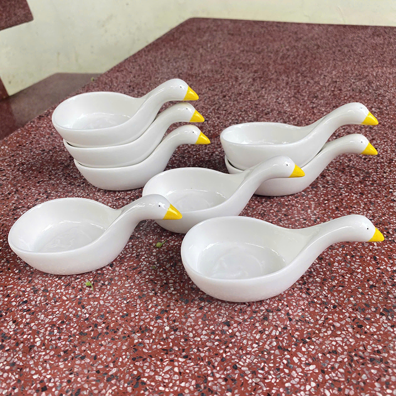 26021_z6240630266310-f8dc266e40f468ab6e35b229035e9fb5_20250121101033-2.jpg Chén Đựng Gia Vị Thiên Nga - Chén Đựng Nước Chấm Bằng Sứ 11x5.5cm - CDGV01