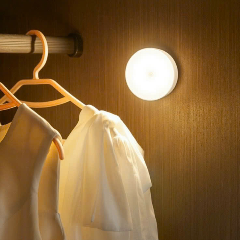 26029_z6241345290961-af19aa381db3587ec7d12bfc1b0d486b_20250121155406-2.jpg Đèn Ngủ Tròn - Đèn Led Cảm Ứng Chuyển Động Dán Tường 8,4x2cm - DNCU01