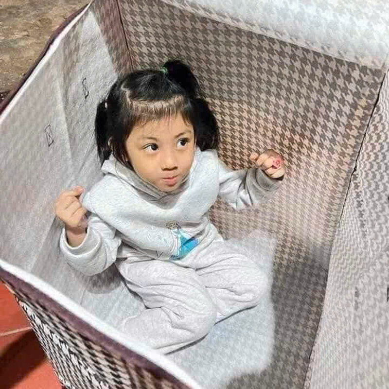 26035_z6242231769280-06dc79bb048c1f521a8554092c0897dc_20250121174716-2.jpg Giỏ Đựng Quần Áo Bằng Vải 100L - Túi Đựng Chăn Màn Đa Năng - Có Thể Gấp Gọn Cất Trữ Đồ 50x50x40cm - DDQA01