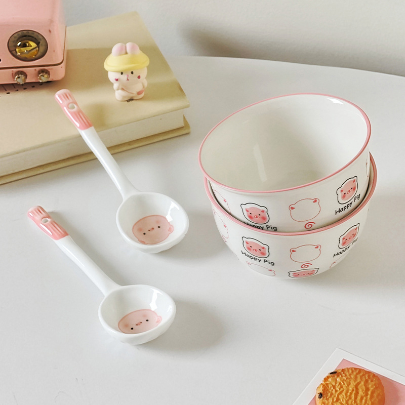 Shop sỉ set 2 Chén Sứ Cao Cấp - Bát Họa Tiết Heo Hồng Dễ Thương Kèm Muỗng 6.4x11.4cm Shop sỉ set 2 Chén Sứ Cao Cấp - Bát Họa Tiết Heo Hồng Dễ Thương Kèm Muỗng 6.4x11.4cm