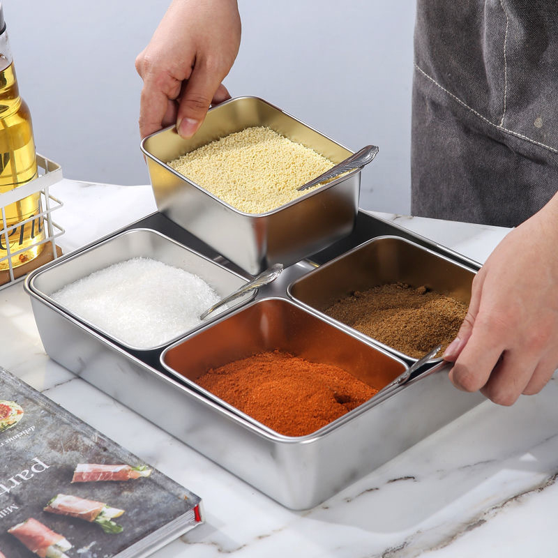 Giá sỉ bộ Khay Gia Vị - Khay Đựng Topping Trà Sữa Inox 304 4 Ngăn Có Nắp Đậy 30x23x6cm Giá sỉ bộ Khay Gia Vị - Khay Đựng Topping Trà Sữa Inox 304 4 Ngăn Có Nắp Đậy 30x23x6cm