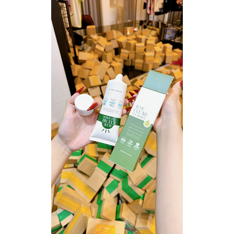 26117_vn-11134207-7r98o-lnfgnmq0le5p43_20250218180811-3.jpg Sữa Rửa Mặt Thanh Tô Acne Clear Cleanser Dành Cho Da Mụn 100g - SRMTT