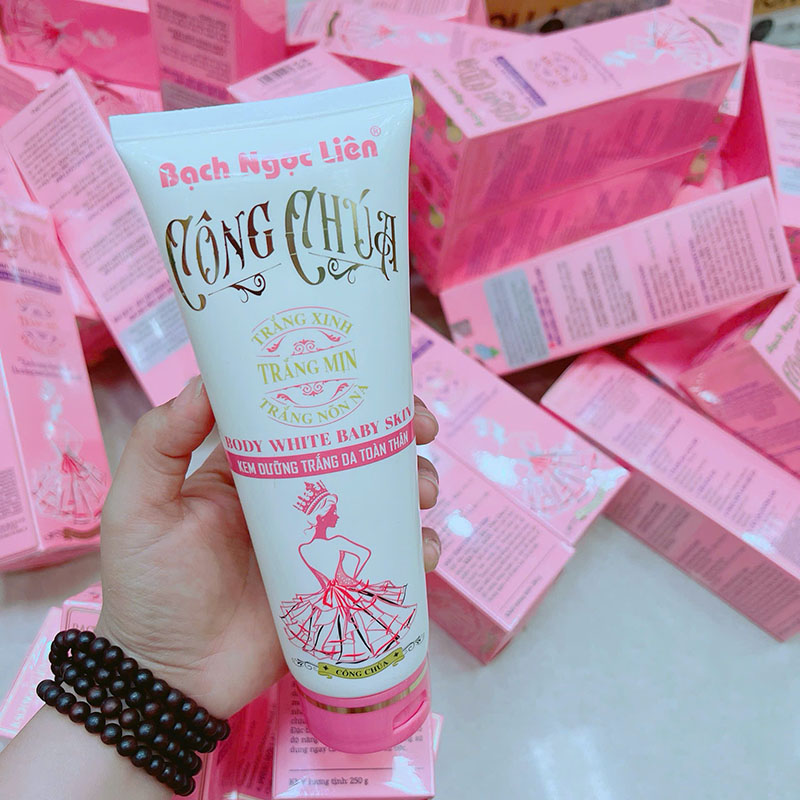 26135_z6347735673223-51223e2c102aca77e90fa367fac44d34_20250314153201-2.jpg Kem Dưỡng Thể Body White Baby Skin Công Chúa Bạch Ngọc Liên 250g - Hỗ Trợ Dưỡng Sáng Da - 8936079451264