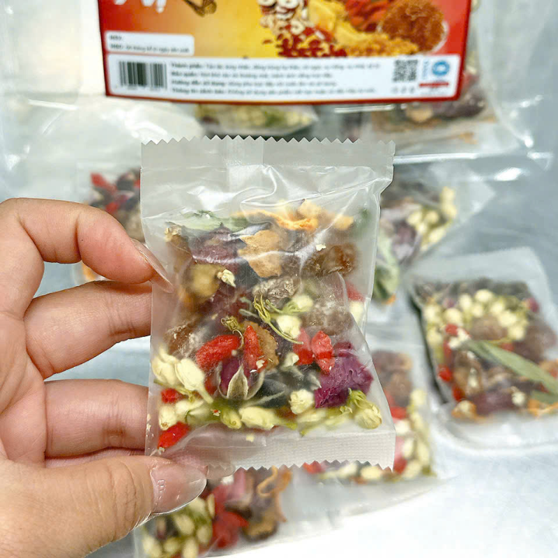 26309_7_20250422121652-4.png Trà Thảo Mộc Dưỡng Nhan 7 Vị 150g Túi Zip - Túi 10 Gói - TTMDN7VTZ150G