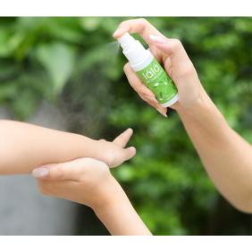 Xịt Thảo Dược Lá Lá 30ml Hỗ Trợ Bảo Vệ Da Xua Đuổi Côn Trùng