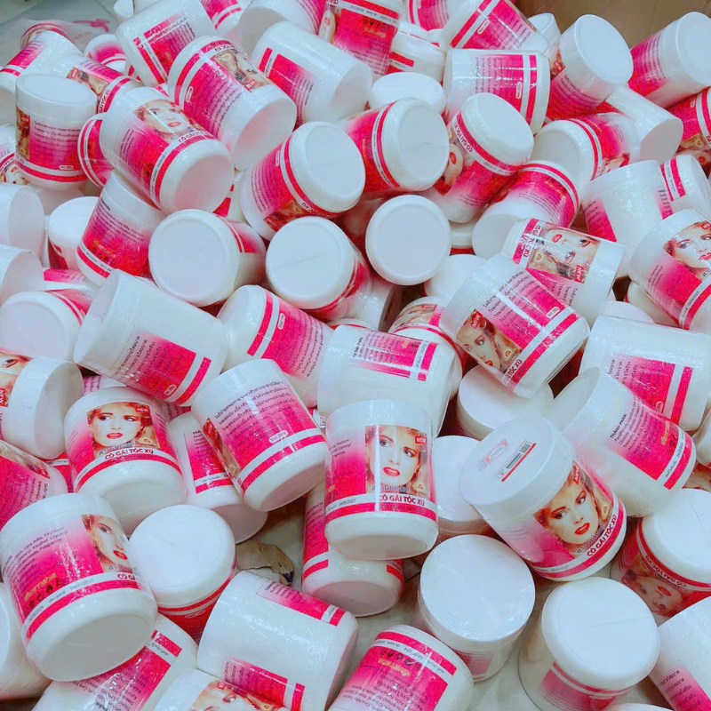 26498_6_20250723105032-2.png Kem Body Kích Trắng Cô Gái Tóc Xù 200g - Hỗ Trợ Cấp Ẩm Dưỡng Sáng Da Mịn Màng - KBCGTX200G