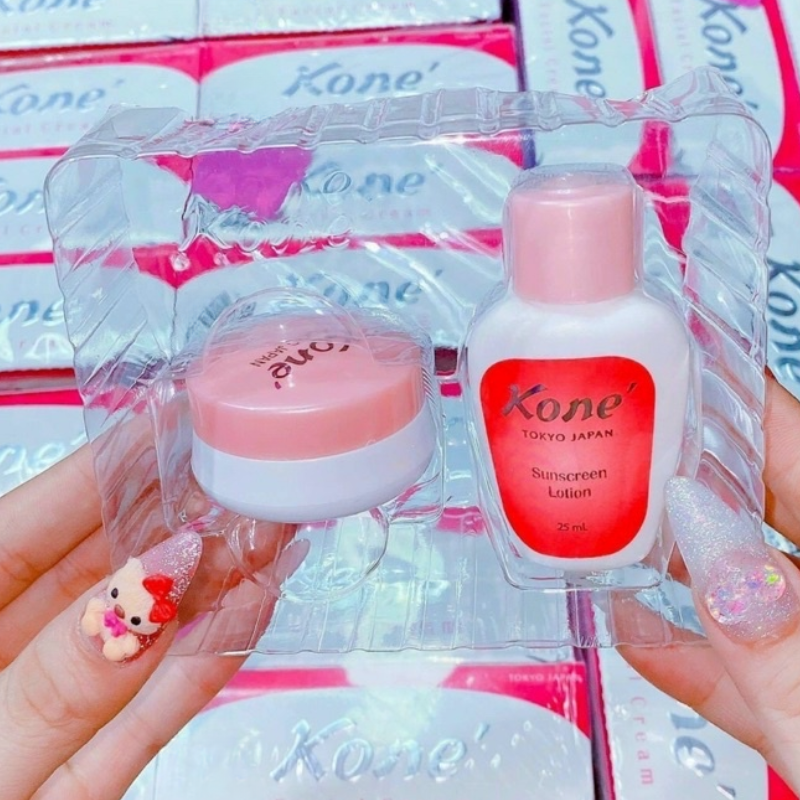 Bộ Kem Dưỡng Kone 4g & Nước Hoa Hồng Kone 25ml Hàng Chính Hãng Bộ Kem Dưỡng Kone 4g & Nước Hoa Hồng Kone 25ml Hàng Chính Hãng