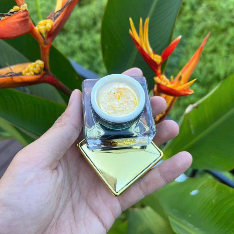 Combo Tái Sinh Nicolas - Serum Peeling 30ml & Kem Face Men Tảo Xanh Collagen 5g