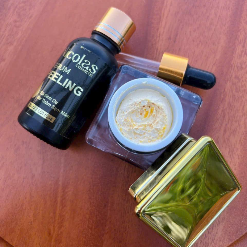 Combo Tái Sinh Nicolas - Serum Peeling 30ml & Kem Face Men Tảo Xanh Collagen 5g