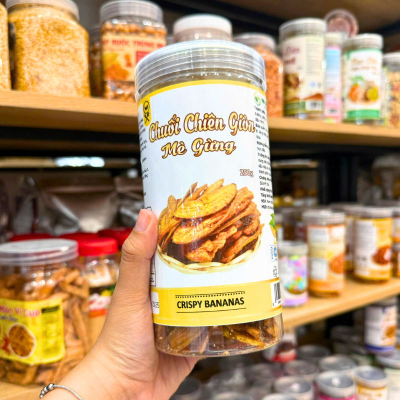 Chuối Chiên Giòn Mè Gừng 250g - Hộp Pet Chuối Chiên Giòn Mè Gừng 250g - Hộp Pet