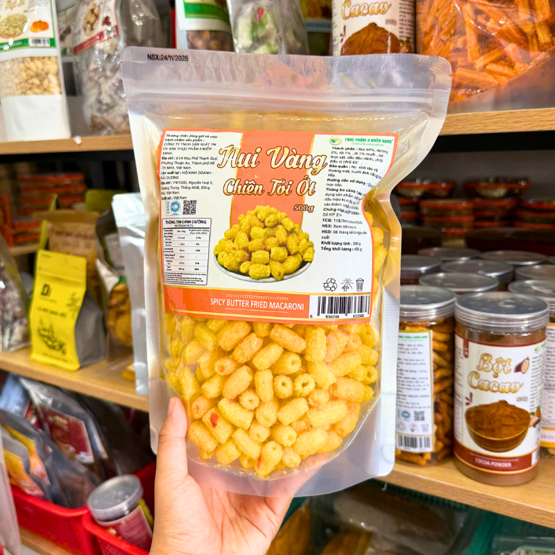 Chuyên sỉ nui Vàng Chiên Tỏi Ớt Thơm Ngon 500g - Túi Zip Chuyên sỉ nui Vàng Chiên Tỏi Ớt Thơm Ngon 500g - Túi Zip