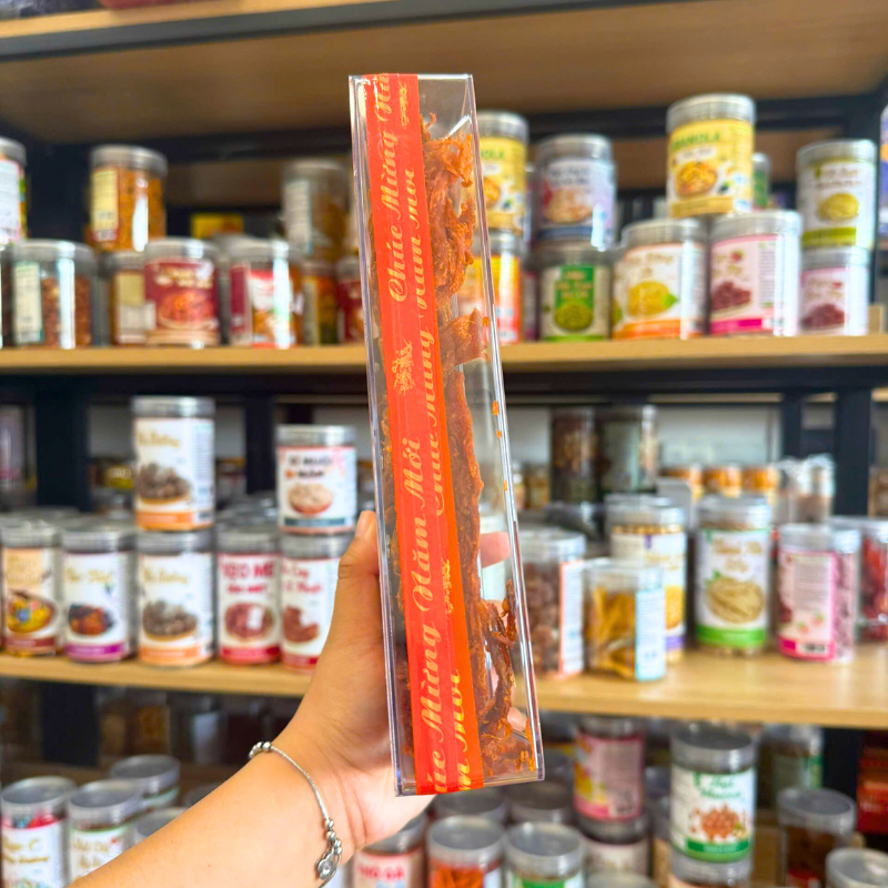 Khô Trâu Xé Sợi Tẩm Vị Bò Thơm Ngon 400g - Hộp Chữ Nhật Lớn Khô Trâu Xé Sợi Tẩm Vị Bò Thơm Ngon 400g - Hộp Chữ Nhật Lớn