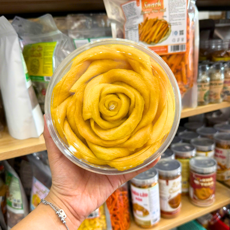 Xoài Sấy Dẻo - Xoài Xếp Hoa Thơm Ngon 500g - Hộp Tròn Xoài Sấy Dẻo - Xoài Xếp Hoa Thơm Ngon 500g - Hộp Tròn