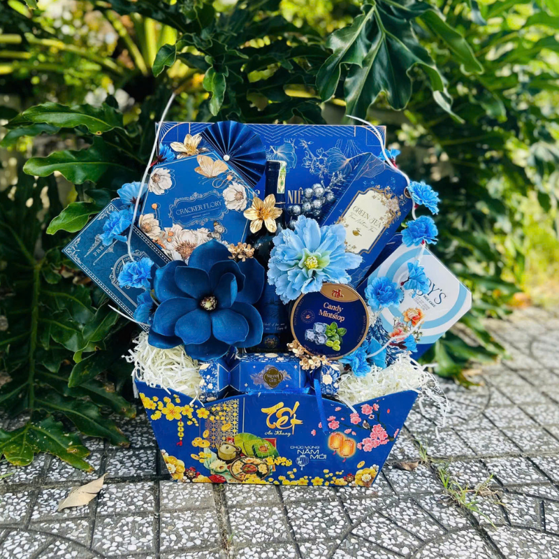 27458_32_20251127142526.png Giỏ Quà Tết Sung Túc An Khang - Quà Tặng Tết Sang Trọng - Quà Trang Trí Tết - QTTT05